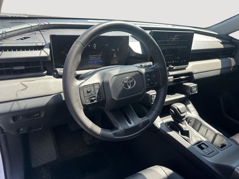 Used 2026 Toyota RAV4 XLE Premium FWD image 10