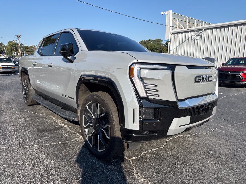 Used 2024 GMC Sierra EV Denali AWD/4WD image 2