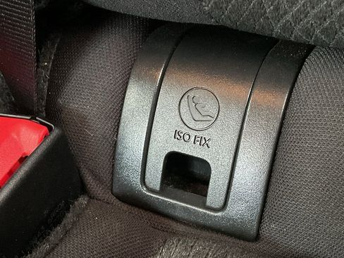 Used 2025 Nissan Rogue SV image 16