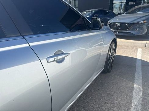 Used 2019 Nissan Altima 2.5 SR FWD image 3