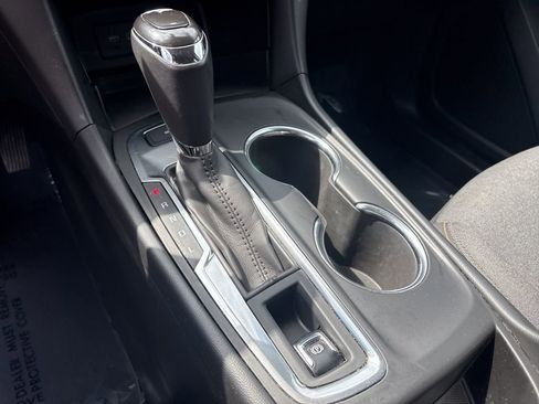 Used 2019 Chevrolet Equinox LT AWD/4WD image 24