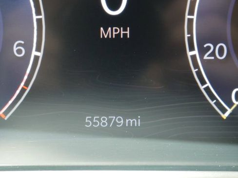 Used 2022 Jeep Grand Cherokee Overland w/ Luxury Tech Group IV AWD/4WD image 21