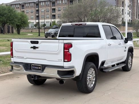 Used 2024 Chevrolet Silverado 2500 LTZ w/ LTZ Texas Edition image 4