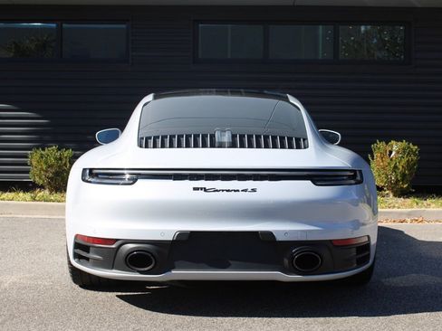 Used 2024 Porsche 911 Carrera 4S image 6