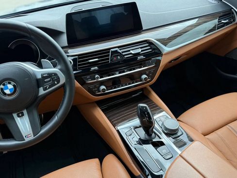 Used 2019 BMW 530i xDrive w/ M Sport Package AWD/4WD image 19