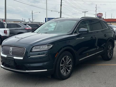 Used 2022 Lincoln Nautilus Reserve AWD/4WD image 3