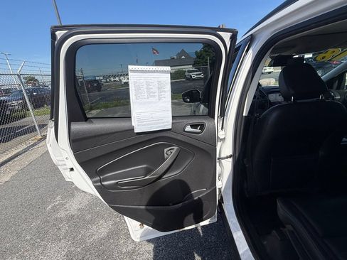 Used 2018 Ford Escape SEL w/ Ford Safe & Smart Package AWD/4WD image 23