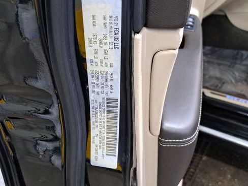 Used 2020 Jeep Grand Cherokee Summit w/ Platinum Series Group image 37