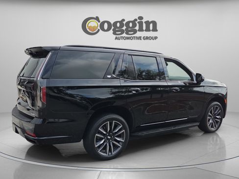 Used 2024 Cadillac Escalade Sport RWD image 5