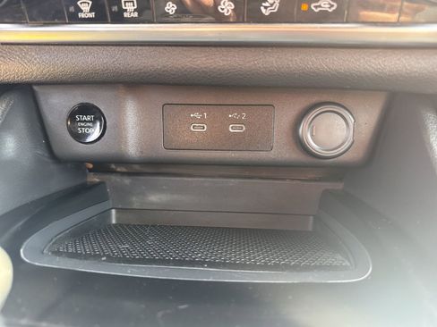 Used 2024 Nissan Rogue SV FWD image 25