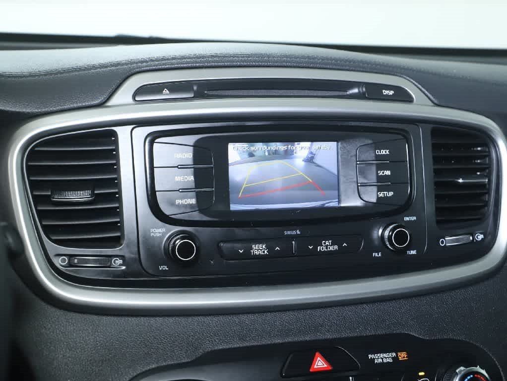 Used 2017 Kia Sorento FWD image 27