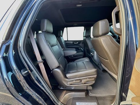 Used 2023 GMC Yukon Denali RWD image 30