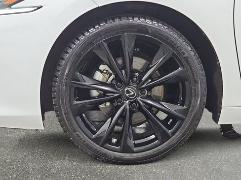 Used 2023 Lexus ES 250 w/ Protection Package (P2) AWD/4WD image 34