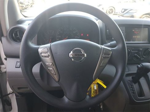 Used 2020 Nissan NV200 S image 15