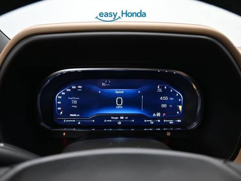 Used 2024 Chevrolet Suburban Premier image 9