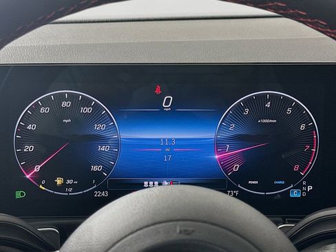 New 2026 Mercedes-Benz GLB 250 4MATIC image 13