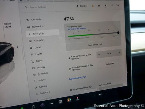 Used 2024 Tesla Model Y Long Range image 28