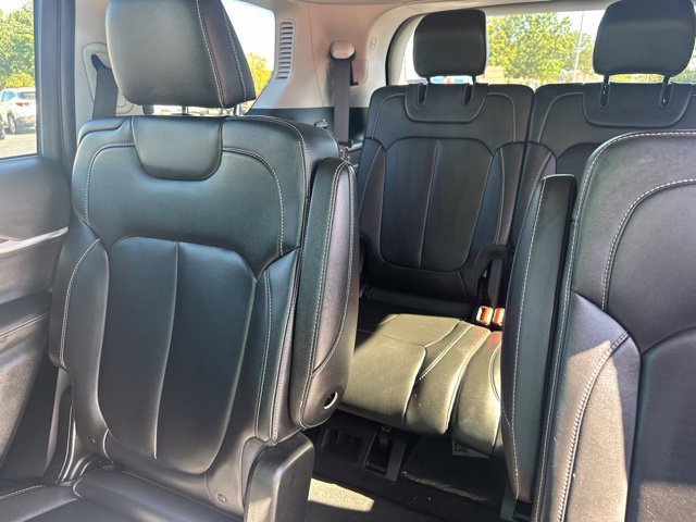 Used 2022 Jeep Grand Cherokee L Limited AWD/4WD image 19