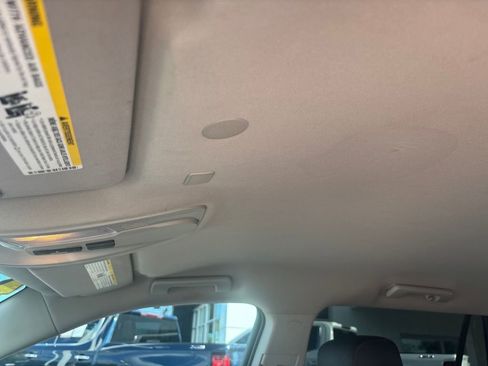 Used 2017 GMC Terrain SLE image 27