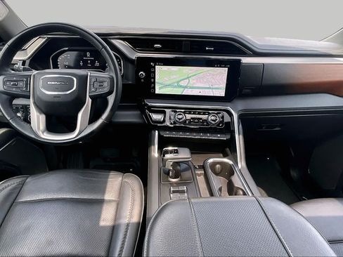 Used 2024 GMC Sierra 1500 Denali w/ Denali Reserve Package AWD/4WD image 15