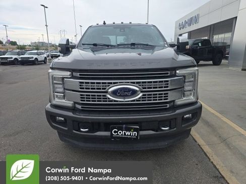 Used 2019 Ford F350 Platinum w/ Platinum Ultimate Package AWD/4WD image 5