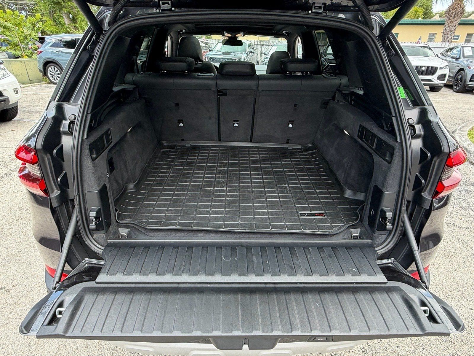 Used 2020 BMW X5 xDrive40i w/ Premium Package AWD/4WD image 16