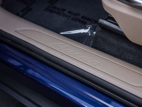 Certified 2026 Porsche Macan AWD/4WD image 20