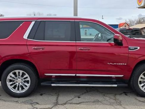 Used 2022 GMC Yukon SLT w/ Max Trailering Package image 6