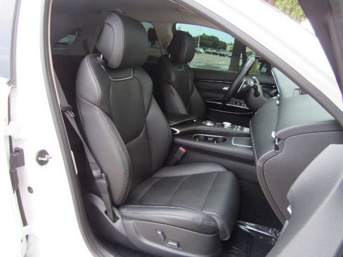 Used 2022 Genesis GV70 2.5T AWD/4WD image 21