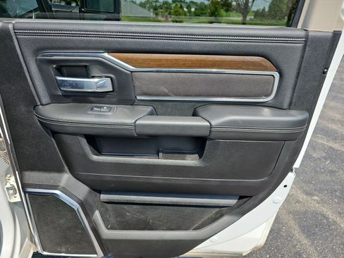 Used 2024 RAM 2500 Laramie w/ Safety Group AWD/4WD image 17