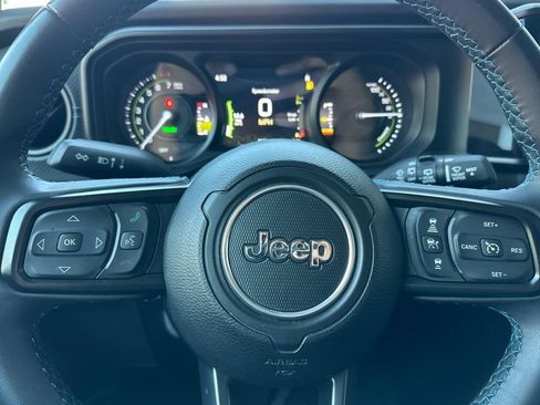 Used 2024 Jeep Wrangler Unlimited Rubicon 4xe image 23