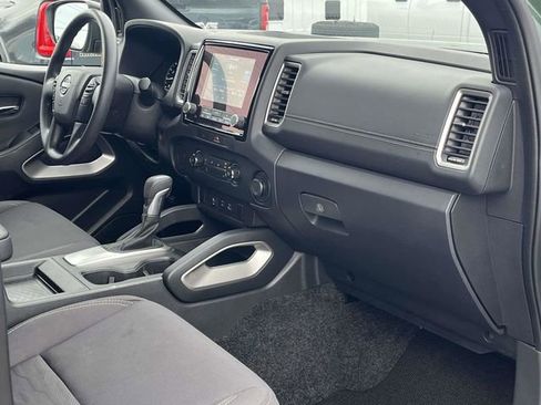 Used 2022 Nissan Frontier SV w/ Technology Package image 23
