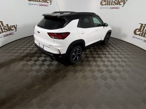 Used 2023 Chevrolet TrailBlazer RS w/ Convenience Package image 8