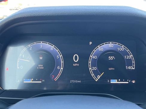 Used 2024 Jeep Grand Cherokee L Laredo image 33