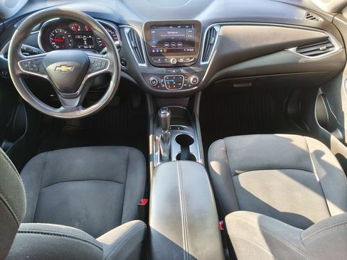 Used 2019 Chevrolet Malibu LT w/ LT True North Edition FWD image 6