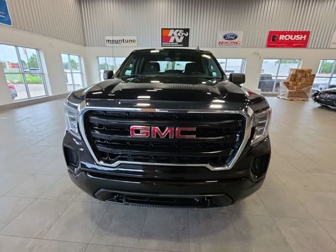 Used 2021 GMC Sierra 1500 4x4 Crew Cab w/ Sierra Value Package image 3