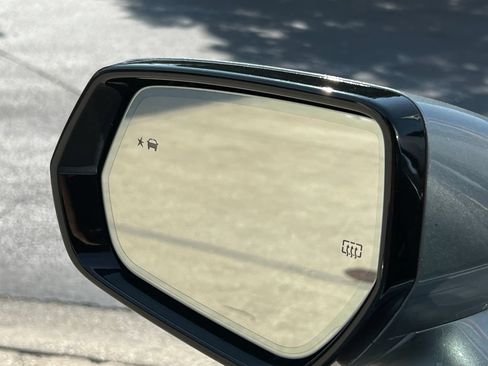 Certified 2025 Cadillac XT4 Premium Luxury FWD image 28
