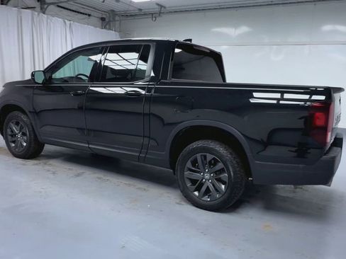 Used 2025 Honda Ridgeline Sport image 6