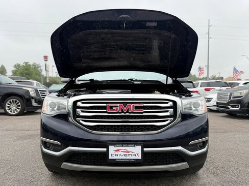 Used 2017 GMC Acadia SLT AWD/4WD image 17