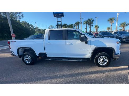 Used 2026 Chevrolet Silverado 2500 LT AWD/4WD image 9