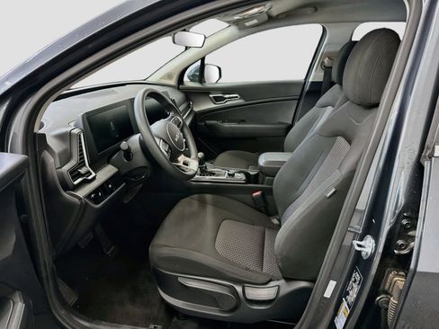 Used 2025 Kia Sportage LX AWD/4WD image 13