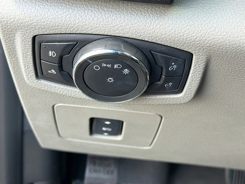 Used 2017 Ford F150 XLT w/ Equipment Group 302A Luxury image 32