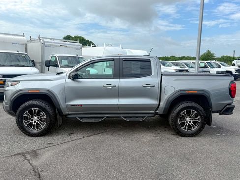 Certified 2023 GMC Canyon AT4 w/ AT4 Premium Package AWD/4WD image 4