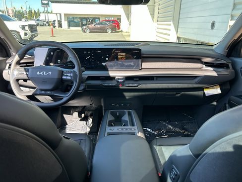 New 2026 Kia EV9 Wind image 18