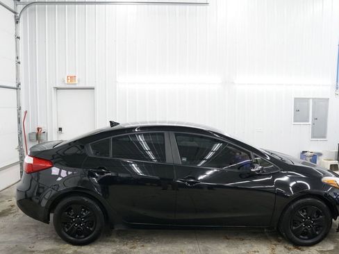 Used 2016 Kia Forte LX image 15