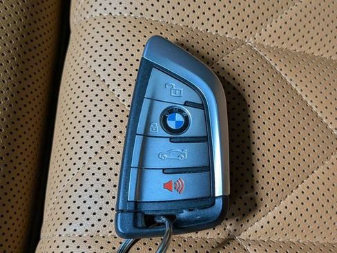 Used 2023 BMW X6 xDrive40i w/ M Sport Package AWD/4WD image 23