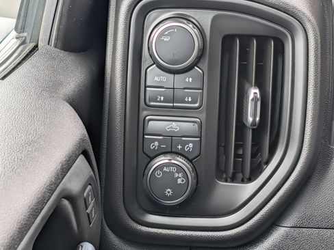 Used 2021 Chevrolet Silverado 1500 Custom Trail Boss AWD/4WD image 25