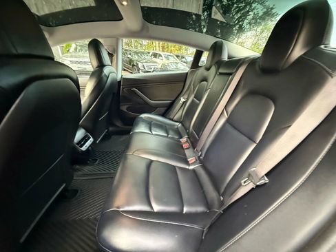 Used 2019 Tesla Model 3 Standard Range Plus RWD image 15
