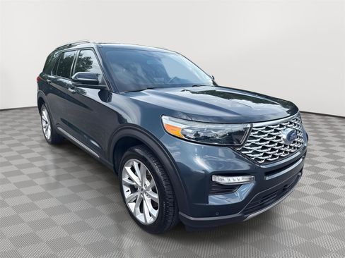 Used 2022 Ford Explorer Platinum w/ Technology Package AWD/4WD image 4