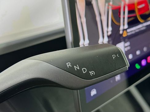 Used 2024 Tesla Model Y Long Range image 24